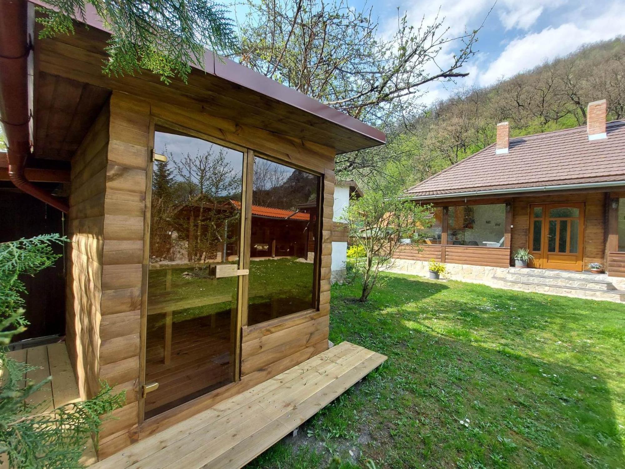 Hamori Alom Ferienhaus